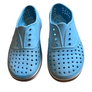 Kids Light Blue Water Shoes, size Large